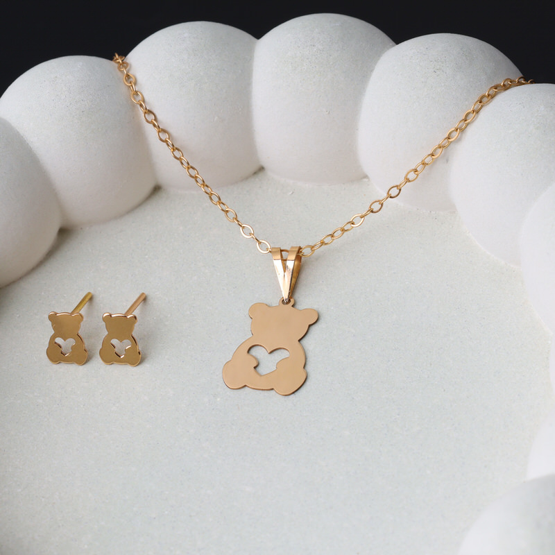 گوشواره میخی طلا 18 عیار طرح خرس پو گوشواره میخی طلا 18 عیار طرح خرس پو