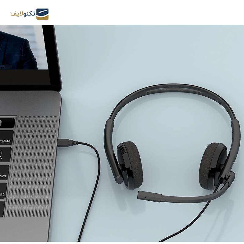 gallery-هدفون با سیم کریتیو مدل Chat WFH copy.png gallery-هدفون با سیم کریتیو مدل Chat WFH copy.png