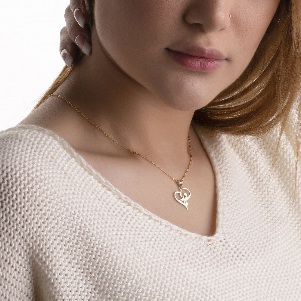 پلاک طلا 18عیار طرح مادر داخل قلب پلاک طلا 18عیار طرح مادر داخل قلب