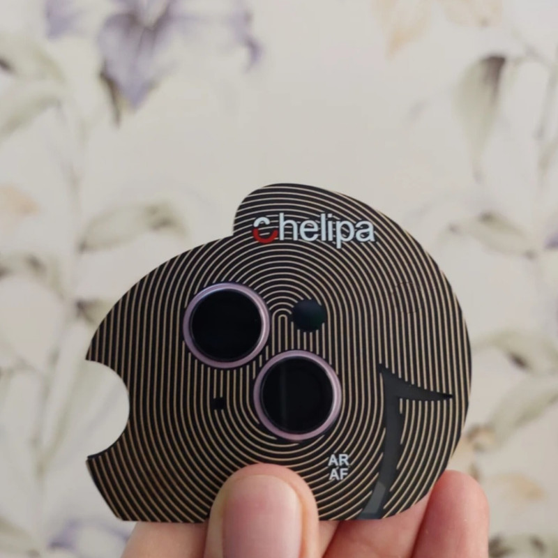 محافظ لنز دوربین شیشه ای اوجی مدل chelipa titanium مناسب برای گوشی موبایل  اپل iPhone 15 محافظ لنز دوربین شیشه ای اوجی مدل chelipa titanium مناسب برای گوشی موبایل  اپل iPhone 15