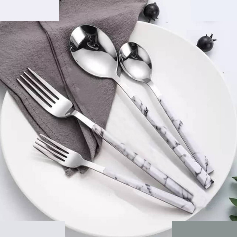 سرویس قاشق و چنگال 33 پارچه جی فی نی مدل 01 سرویس قاشق و چنگال 33 پارچه جی فی نی مدل 01