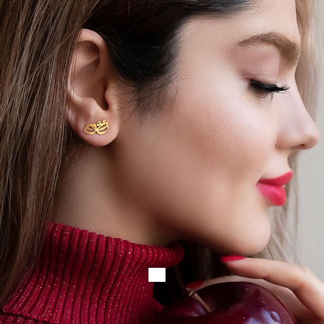 گوشواره طلا 18عیار زنانه میخی طرح عشق منحنی