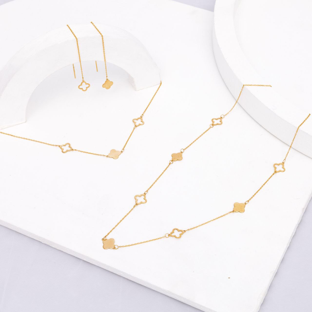 گردنبند ونکلیف مینیمال طلا 18 عیار گردنبند ونکلیف مینیمال طلا 18 عیار