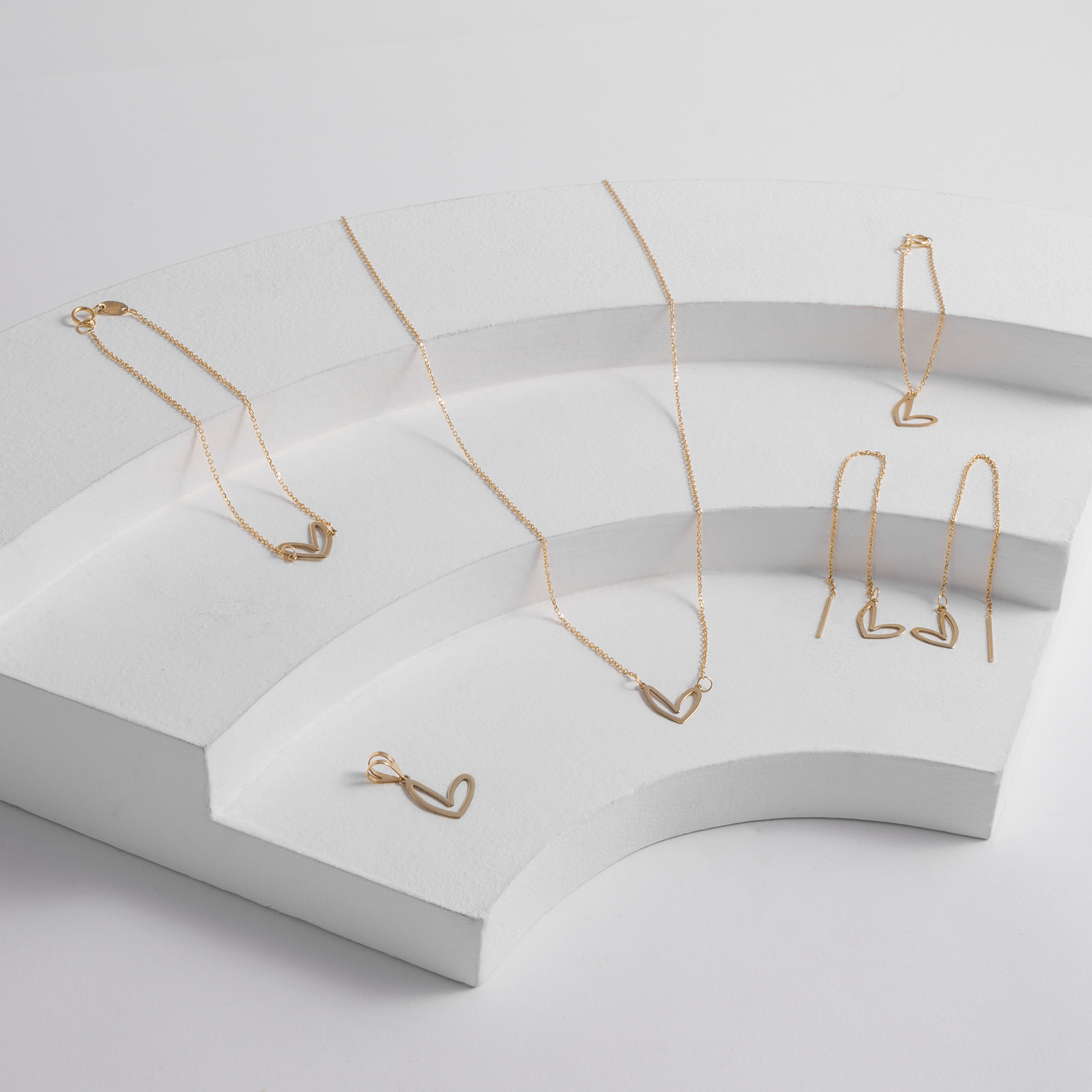 گردنبند طلا 18عیار زنانه طرح قلب فرماتیک گردنبند طلا 18عیار زنانه طرح قلب فرماتیک