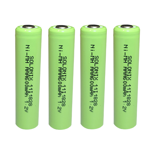 باتری نیم قلمی قابل شارژ سولونیکس مدل Ni-MH 600mAh FLAT مجموعه 4 عددی