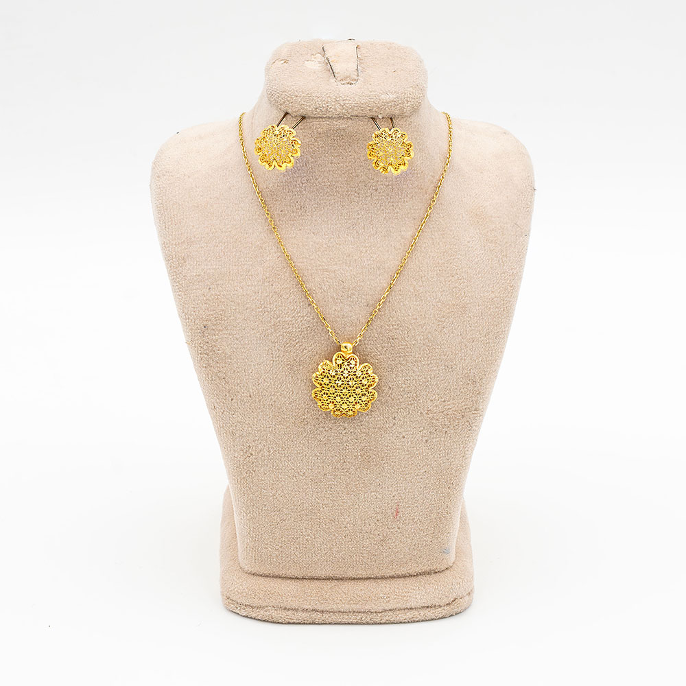 نیم ست طلا 18 عیار گالری طلا عرفان  مدل ایشا کد 2296