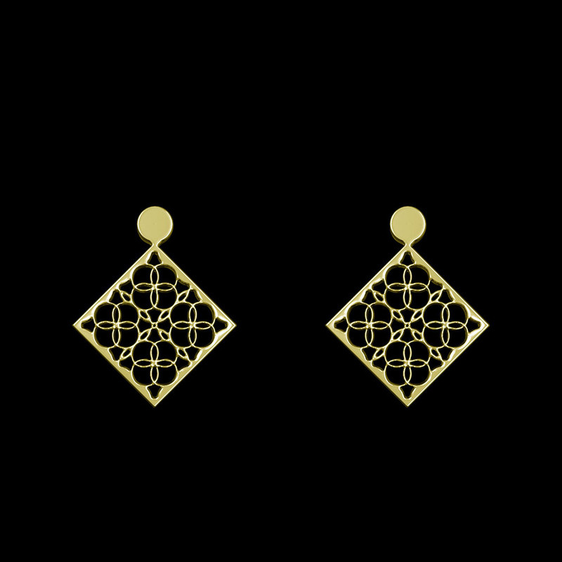 گوشواره طلا 18 عیار زنانه مدوپد مدل هندسی کد GA1-13824