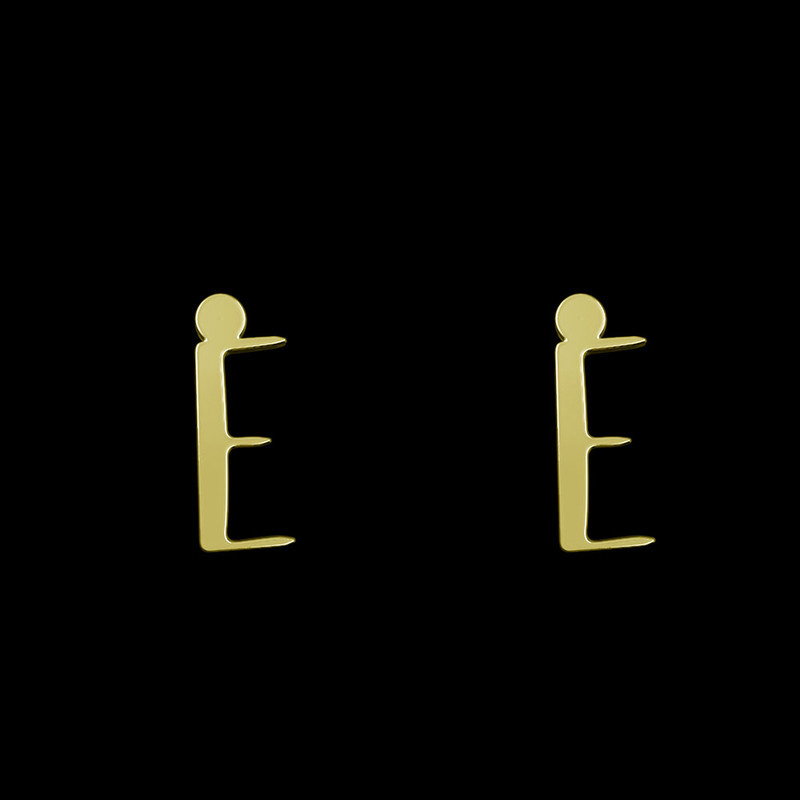 گوشواره طلا 18 عیار زنانه مدوپد مدل حرف E کد GA1-16813