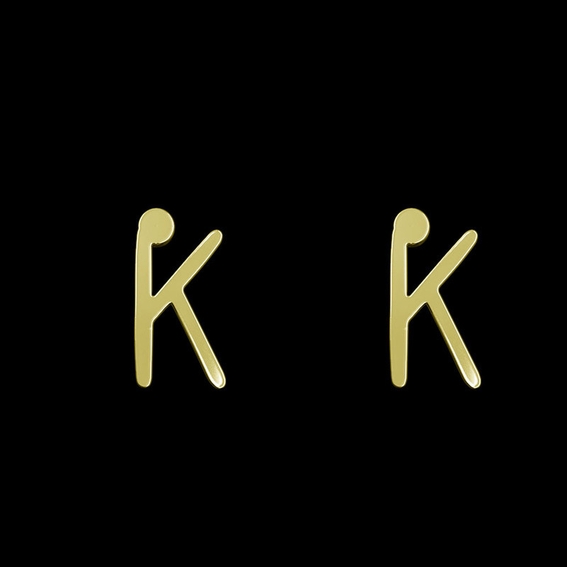 گوشواره طلا 18 عیار زنانه مدوپد مدل حرف K کد GA1-17183